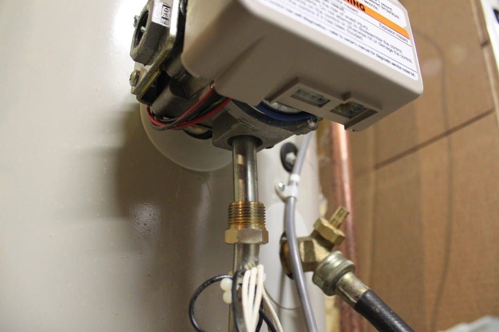 Replacement of A.O. Smith Water Heater Gas Control Valve Dave Wigstone